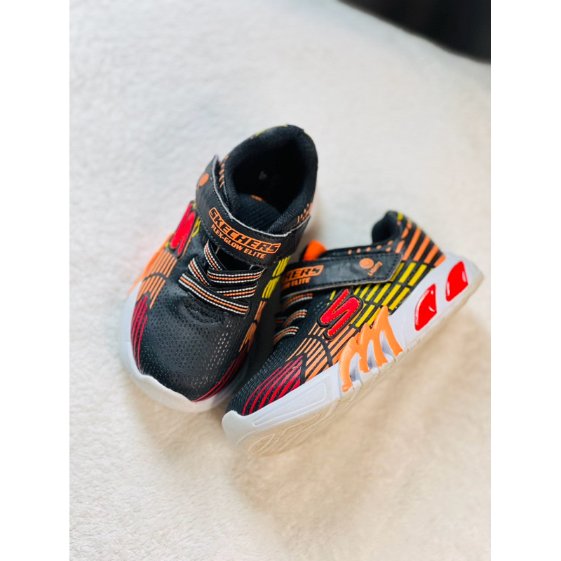 SKECHERS GLOW FLEX ELITE (PRELOVED BY @zenastuff_)