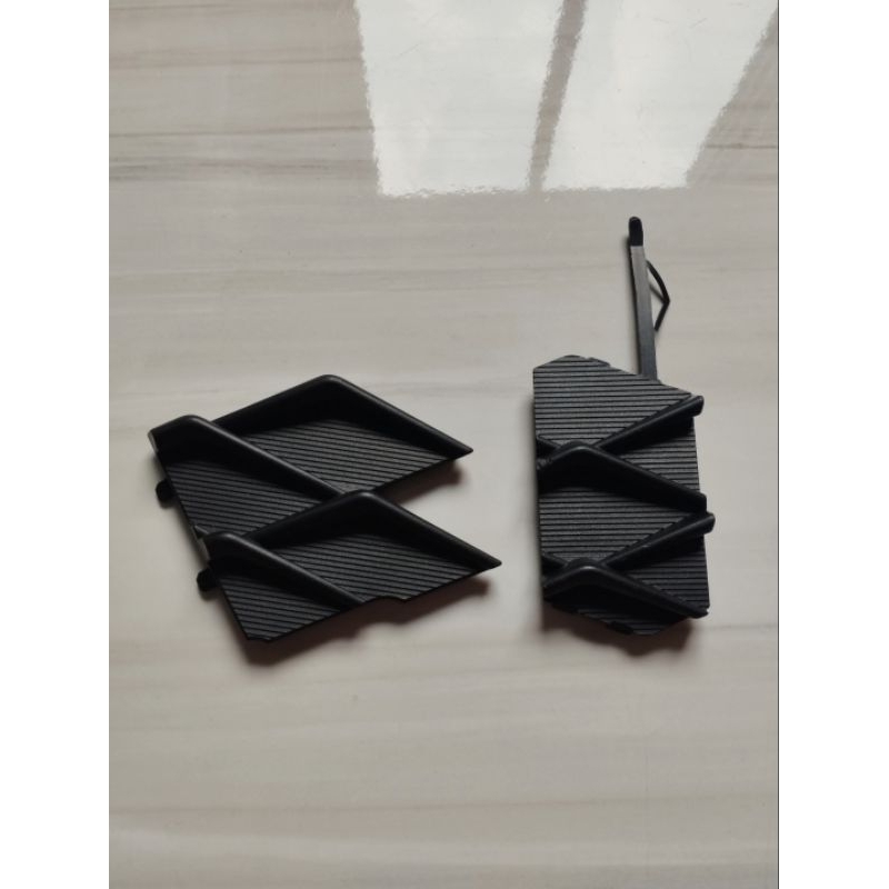 Tutup Derek towing depan bumper Xenia 2021 2022 2023 2024