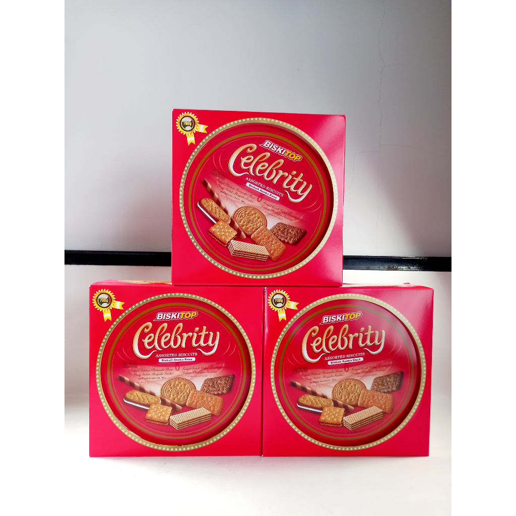 

BISKITOP CELEBRITY COCOK UNTUK HAMPERS IDUL FITRI 700 GRAM 1 DUS ISI 6 KALENG