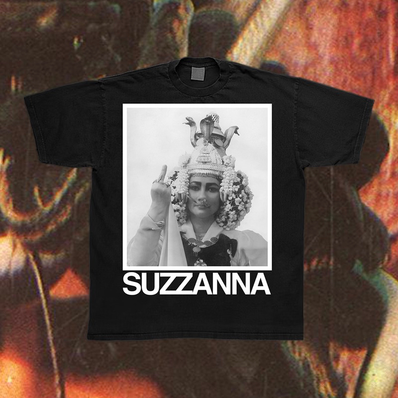 KAOS SUZZANNA - PETUALANGAN CINTA NYI BLORONG