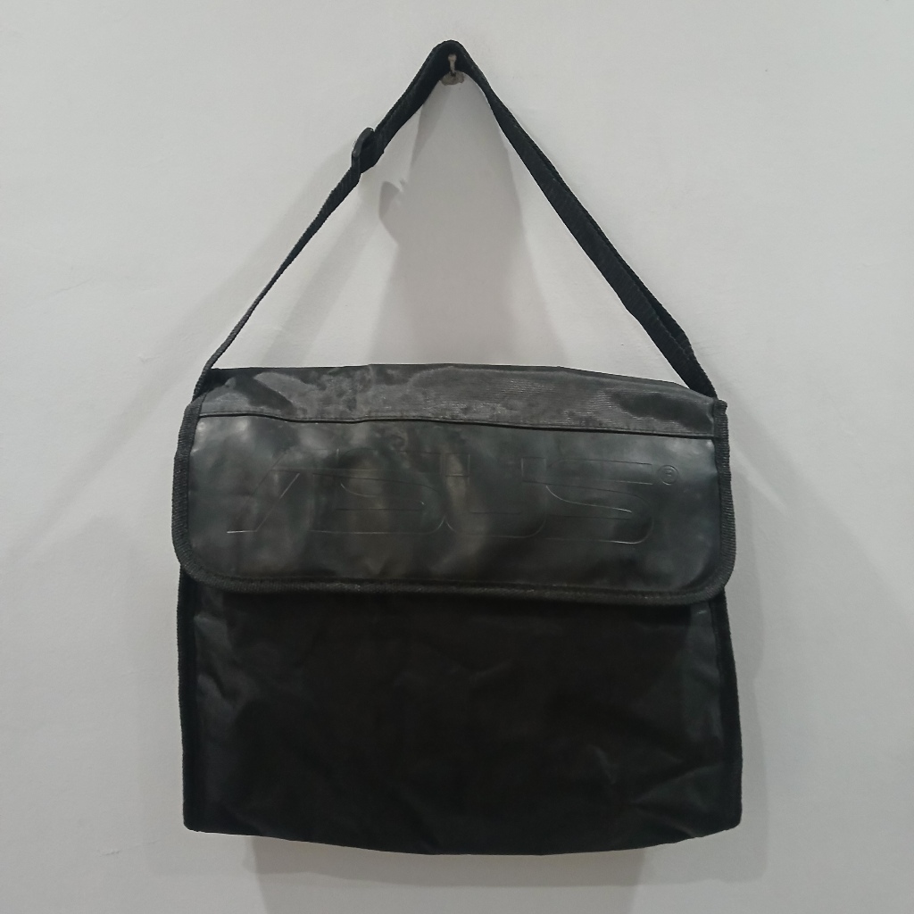 Preloved Sling Bag Pria Asus