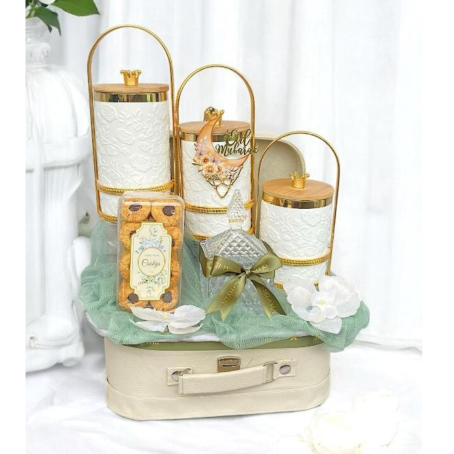 

DUBAI F/Hampers Lebaran/READY STOCK/Hampers Idul Fitri/Eid Alfitr Hampers