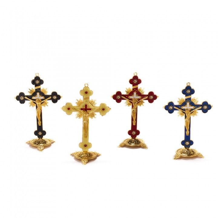 Yeraya Salib Duduk Katolik Besi Sinar Gold Series 14cm Salib mini Salib dasbor mobil salib duduk min