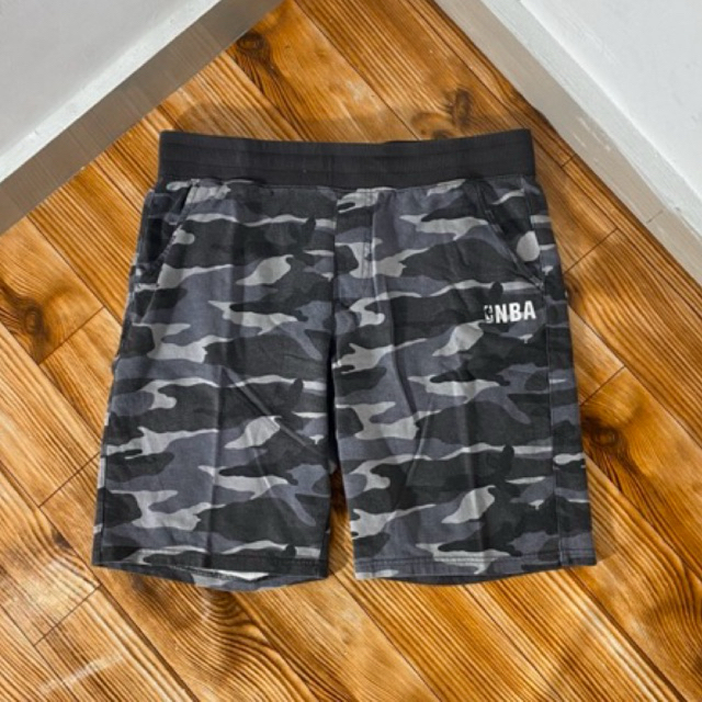 CELANA PENDEK NBA CAMO