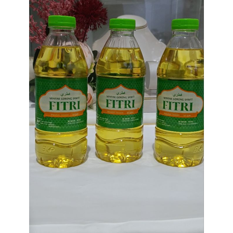 

Minyak goreng fitri 400 ml (minyak goreng travel size)