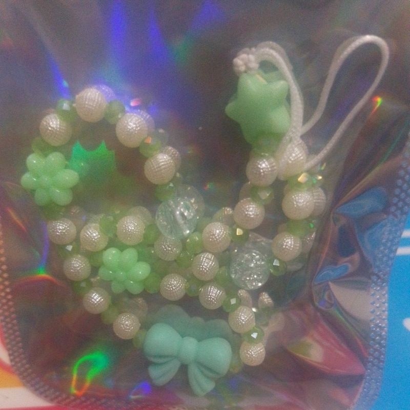 Gantungan hp tali warna hijau handmade