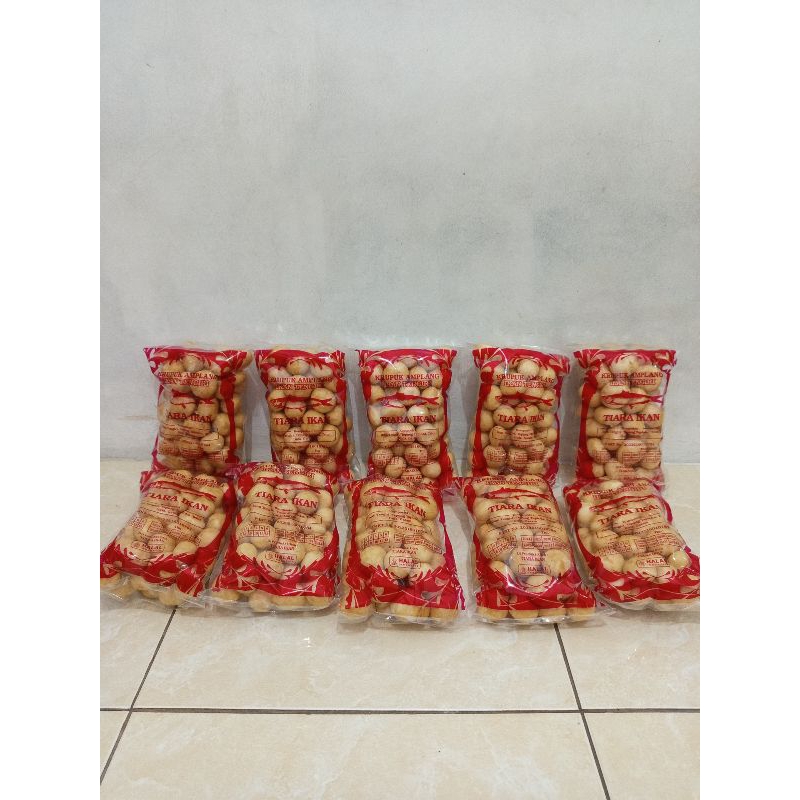 

Paket Hemat (10 Pcs) Kerupuk Ikan Cap Tiara Ikan 100 Gram