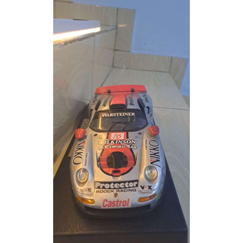 Diecast 1:18 Porsche 911 GT 1