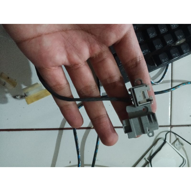 fleksibel dan socket lan laptop panasonic cf-lx3  ori