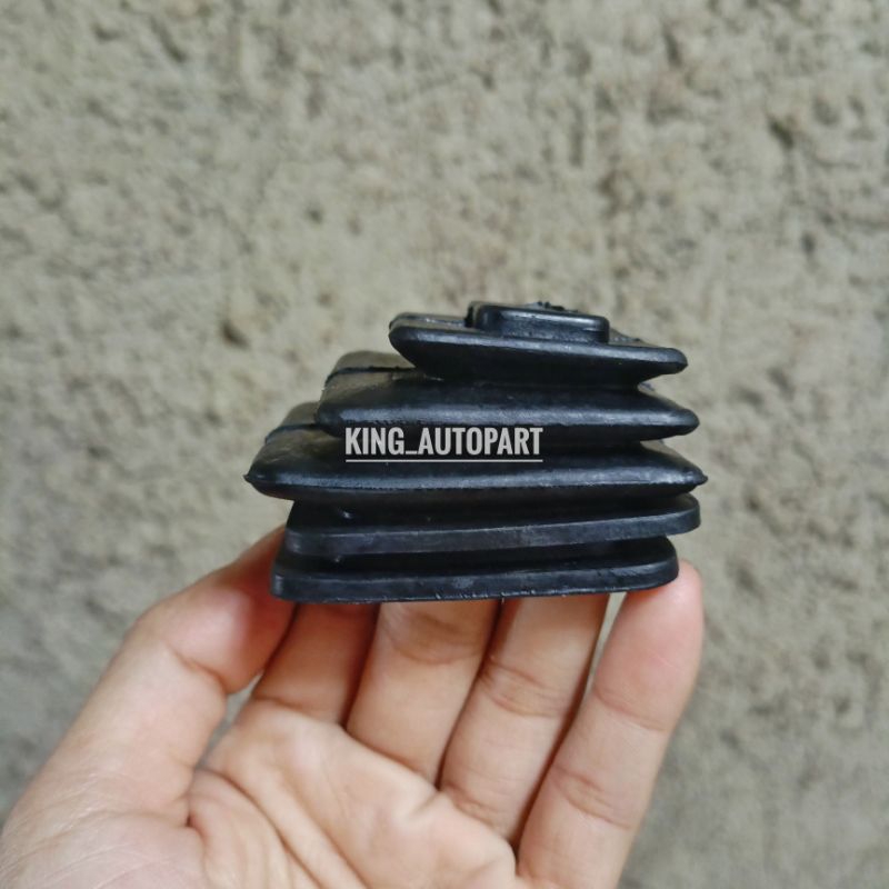 karet boot garpu kopling  daihatsu xenia