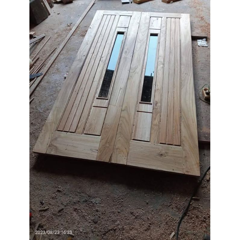Pintu Utama Kayu Jati