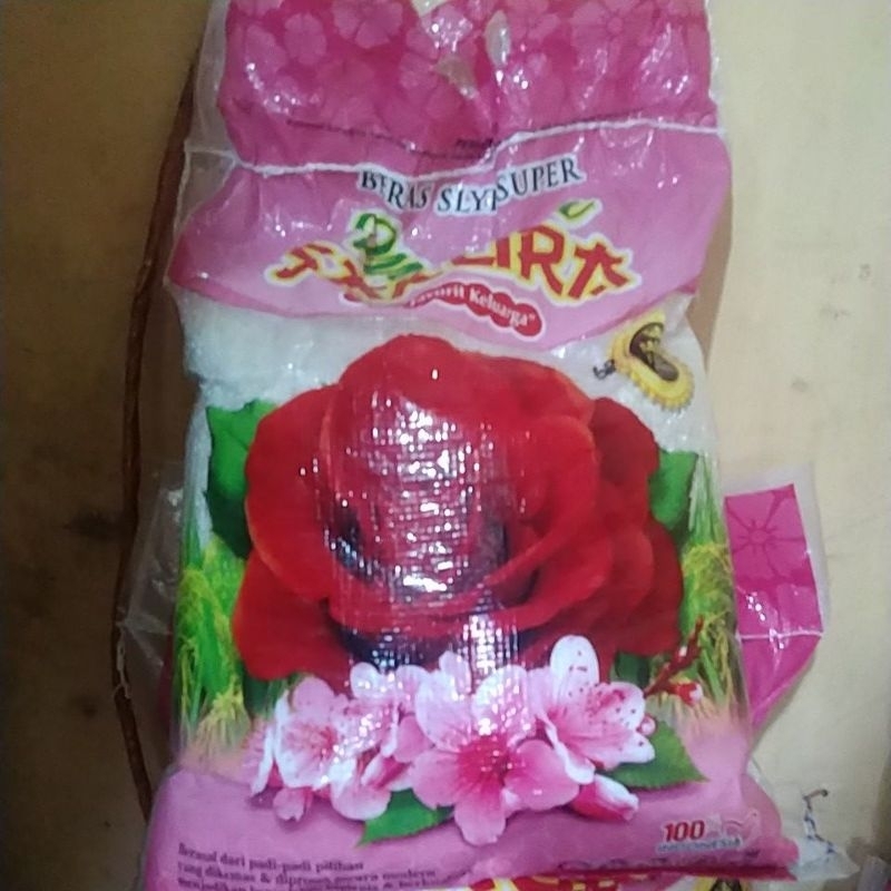 

beras mawar sakura 5kg