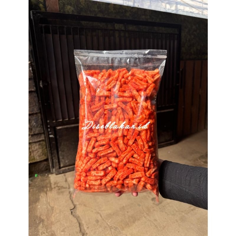 

Diseblakan - seblak soto Kerupuk ikan samit kerupuk ikan kerupuk jadul bumbu balado kemasan 500gram