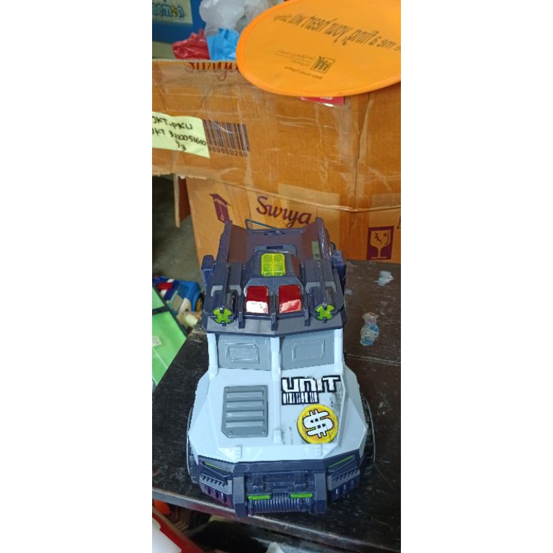 diecast dickie toys truck uang preloved