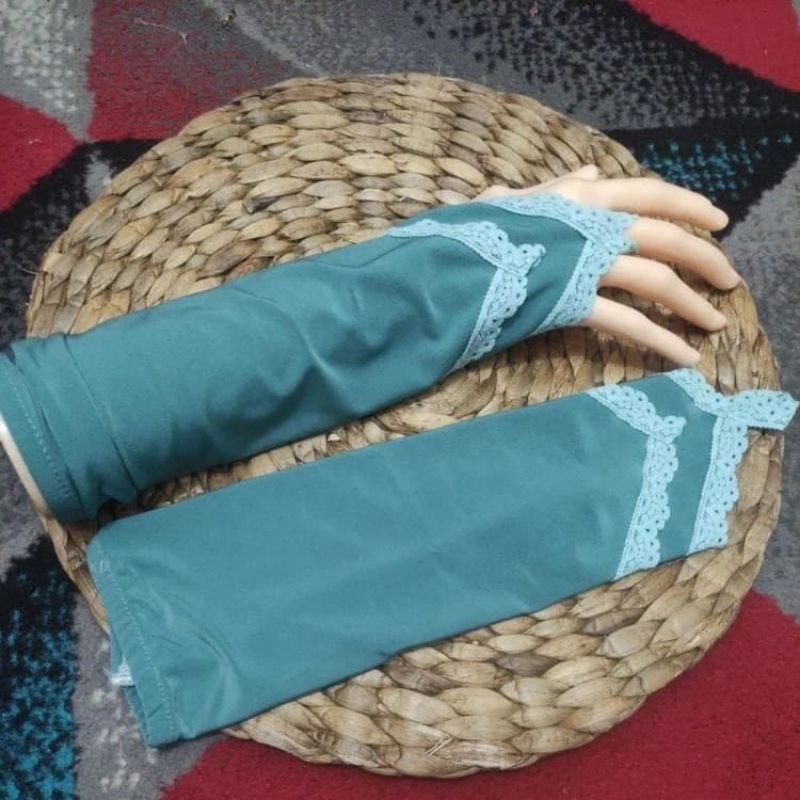 Sarung tangan motif renda cincin muslimah,