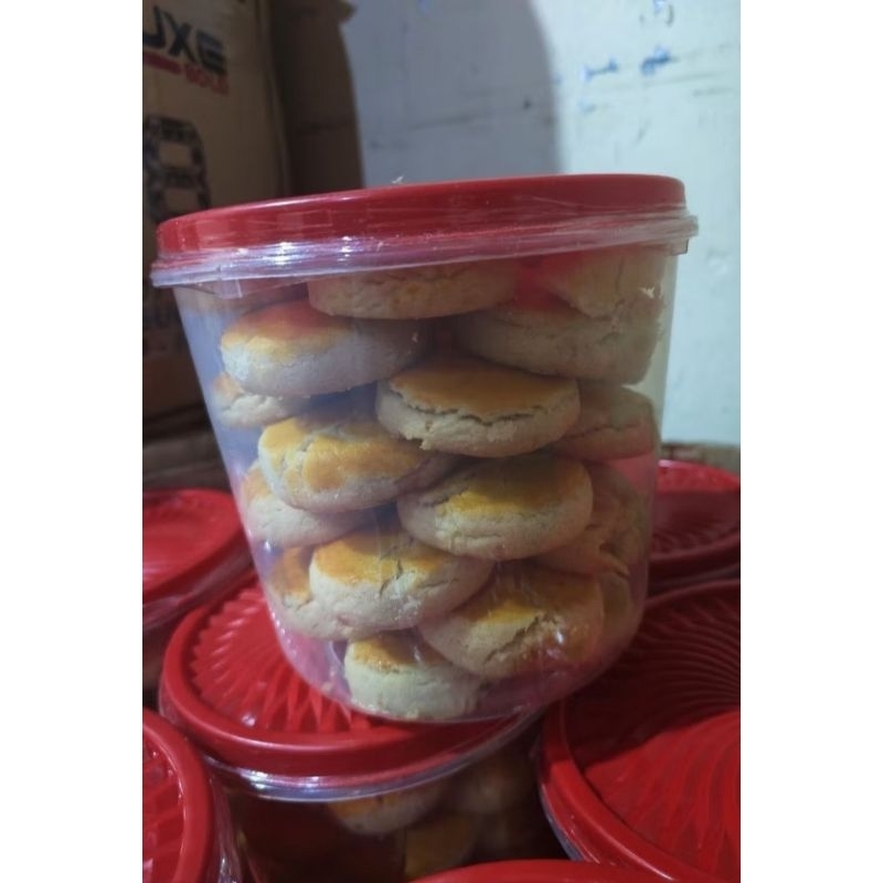 

Kue Kacang Original Khas Jember Kemasan Toples 900 Gram