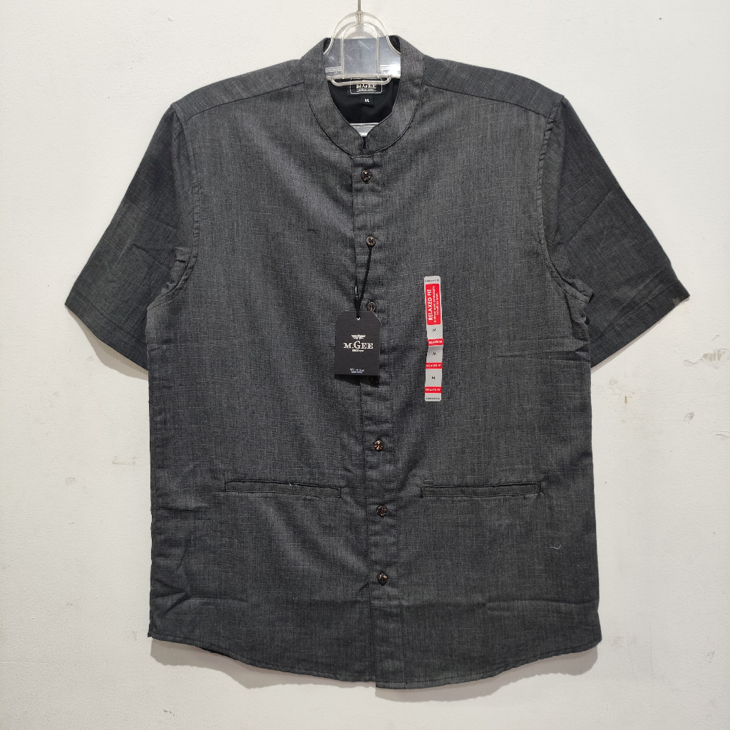 MGEE Kemeja Koko Pria Kerah Shanghai Tekstur Garis Lengan Pendek AKPR07