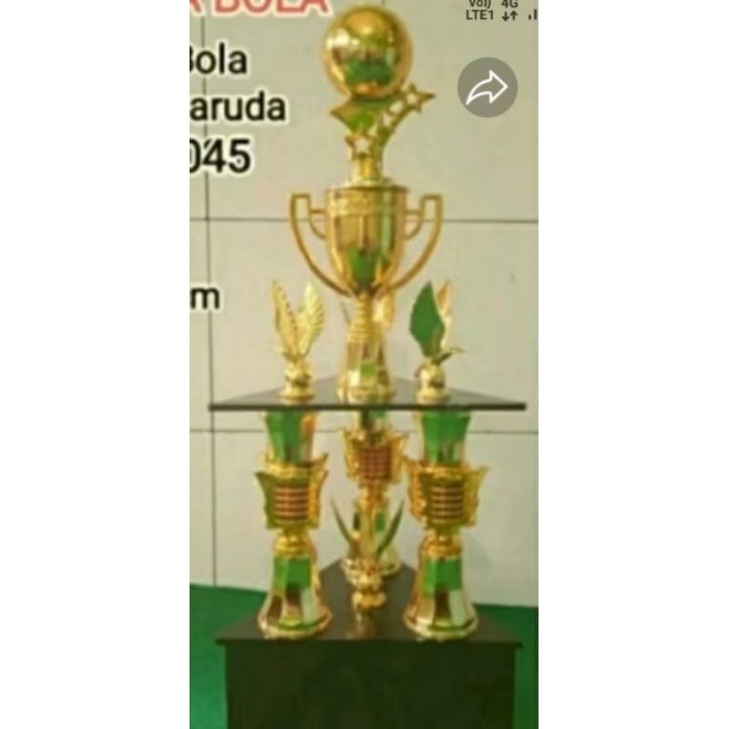 Piala Kaki 3 Satuan Figur Bola