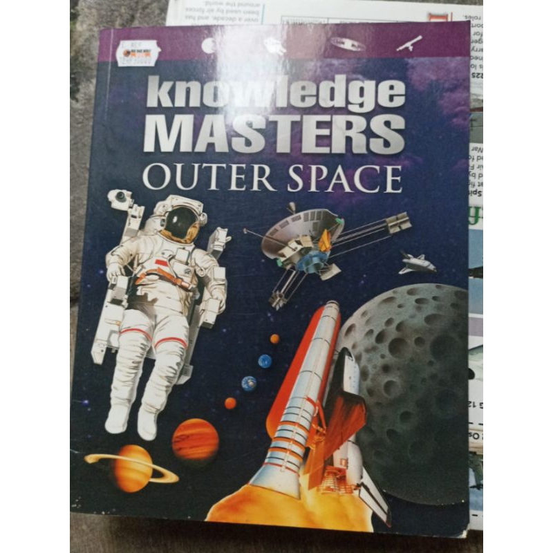 knowledge Masters OUTER SPACE