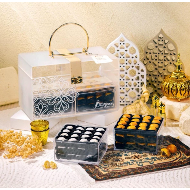 

Hampers Lebaean Exclusive / Hampers lebaran / Ready stock / parcel lebaran / parcel ramadan / Hamper lebaran / nastar wisman Premium/ putri salju / choco cornflakes / hardbox / / kue kering / gift / ramadan / eid