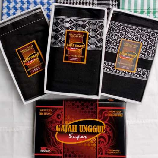 sarung dewasa full hitam & putih polos premium