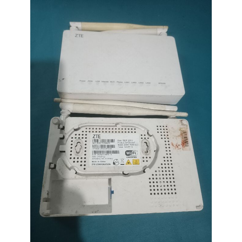 Modem ZTE F609 V2.0 port biru bekas.