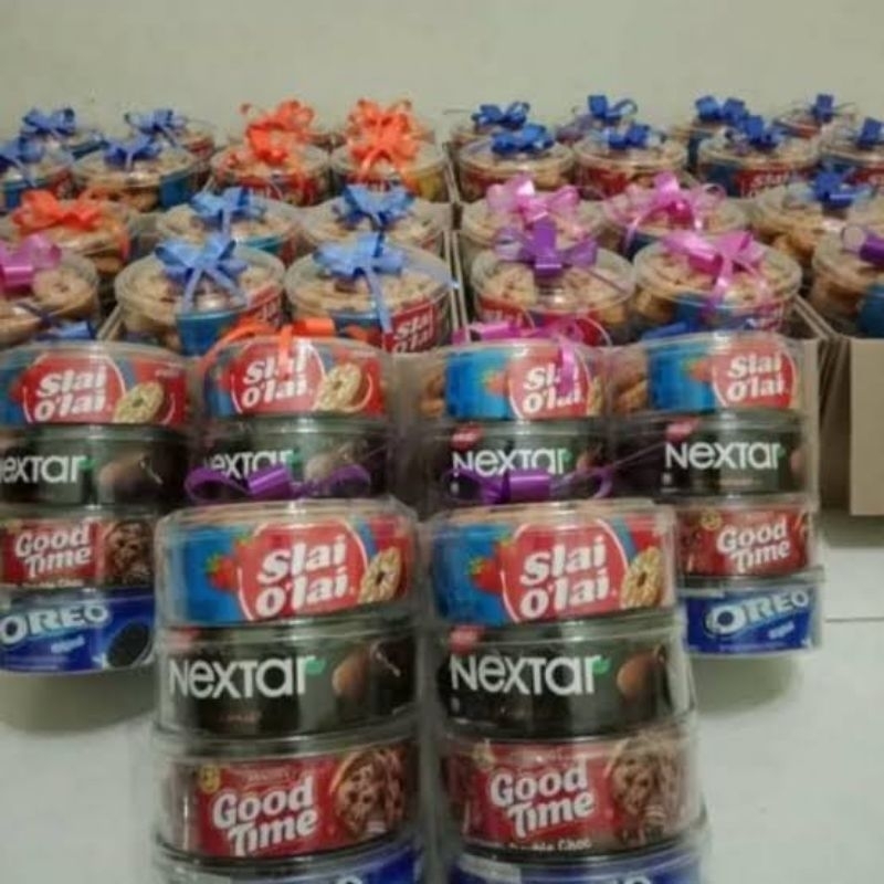 

Parcel Paket Kue Hampers Viral Murah Enak Halal