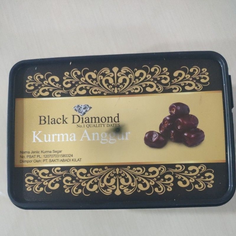 

Kurma anggur black diamond