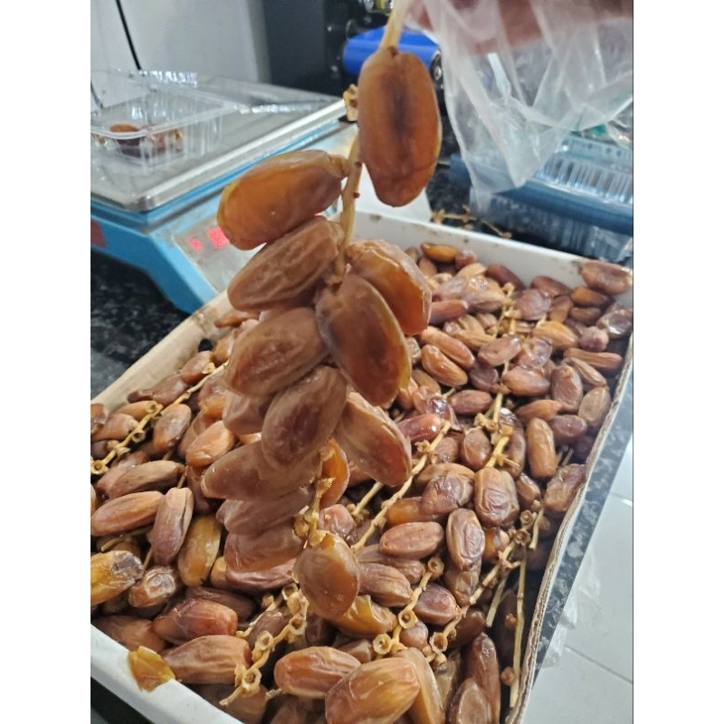 

kurma Tunisia tangkai 500gr