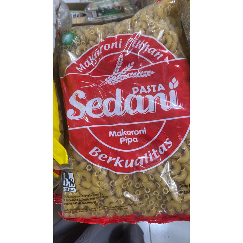 

Makaroni sedani Rebus
