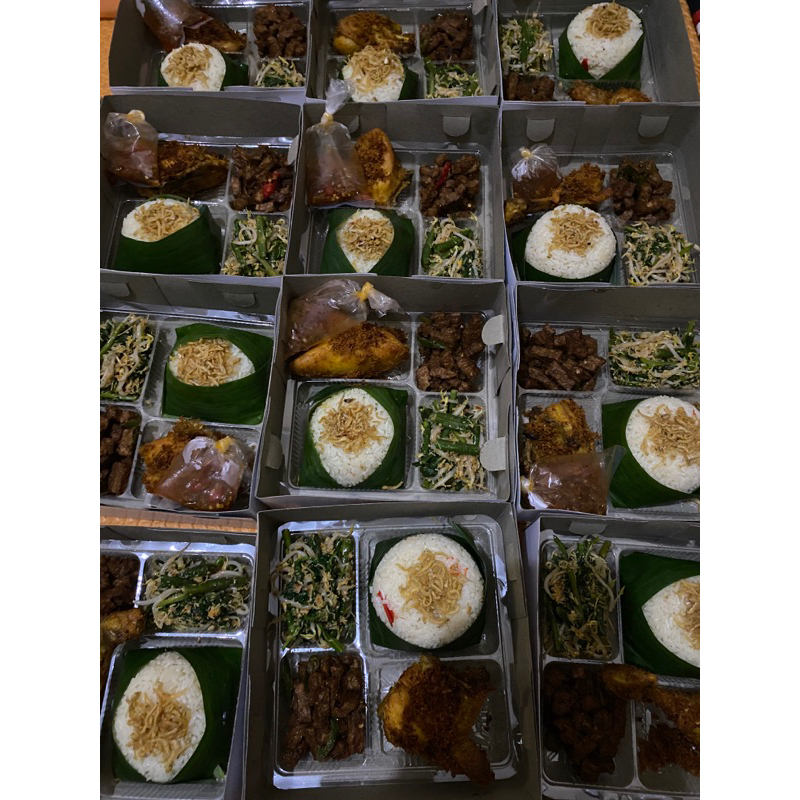 

Nasi box catering rumahan nasi liwet