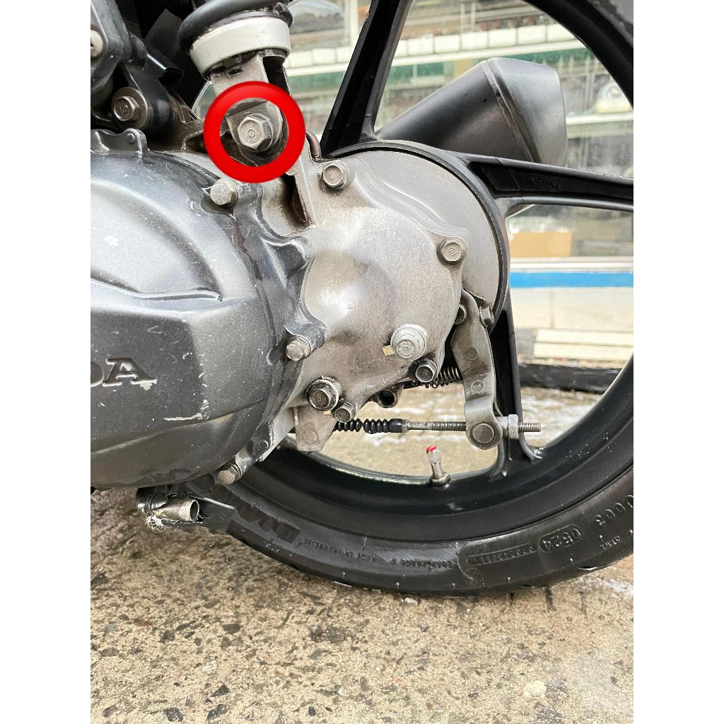 BAUT SHOCK ( 1 BAUT ) BEAT SCOOPY VARIO 110 KARBU FI 2006-2015 MODEL 2 KUNCI HENG THAILAND STAINLESS