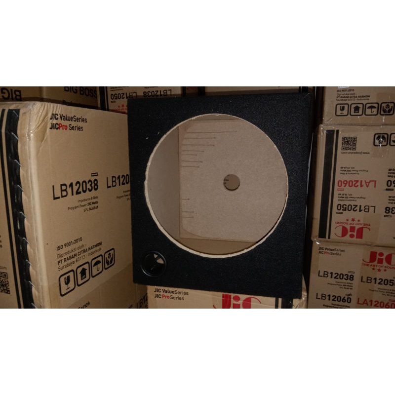 BOX SPEAKER 12 inch KOTAK