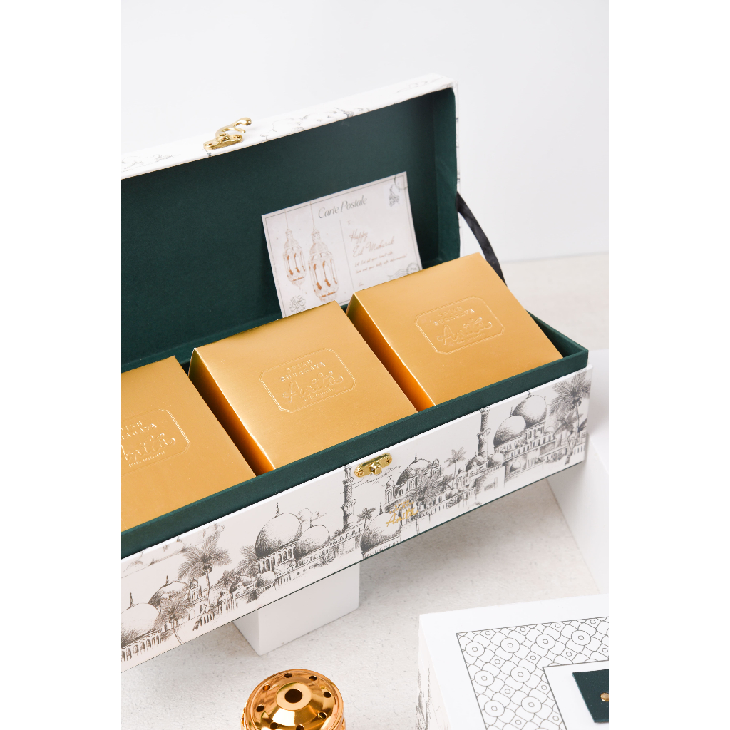 

Elisha - Hampers Lebaran / Lapis Surabaya / Spiku Surabaya Wijsman