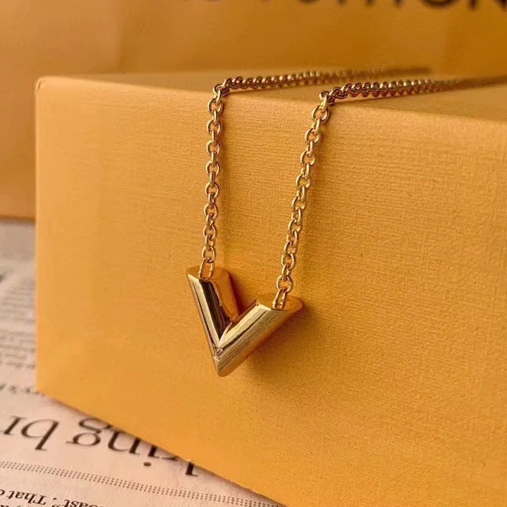 ❤️COD 17K emas asli❤️ Kalung pendant bentuk V Kalung pendant bentuk V