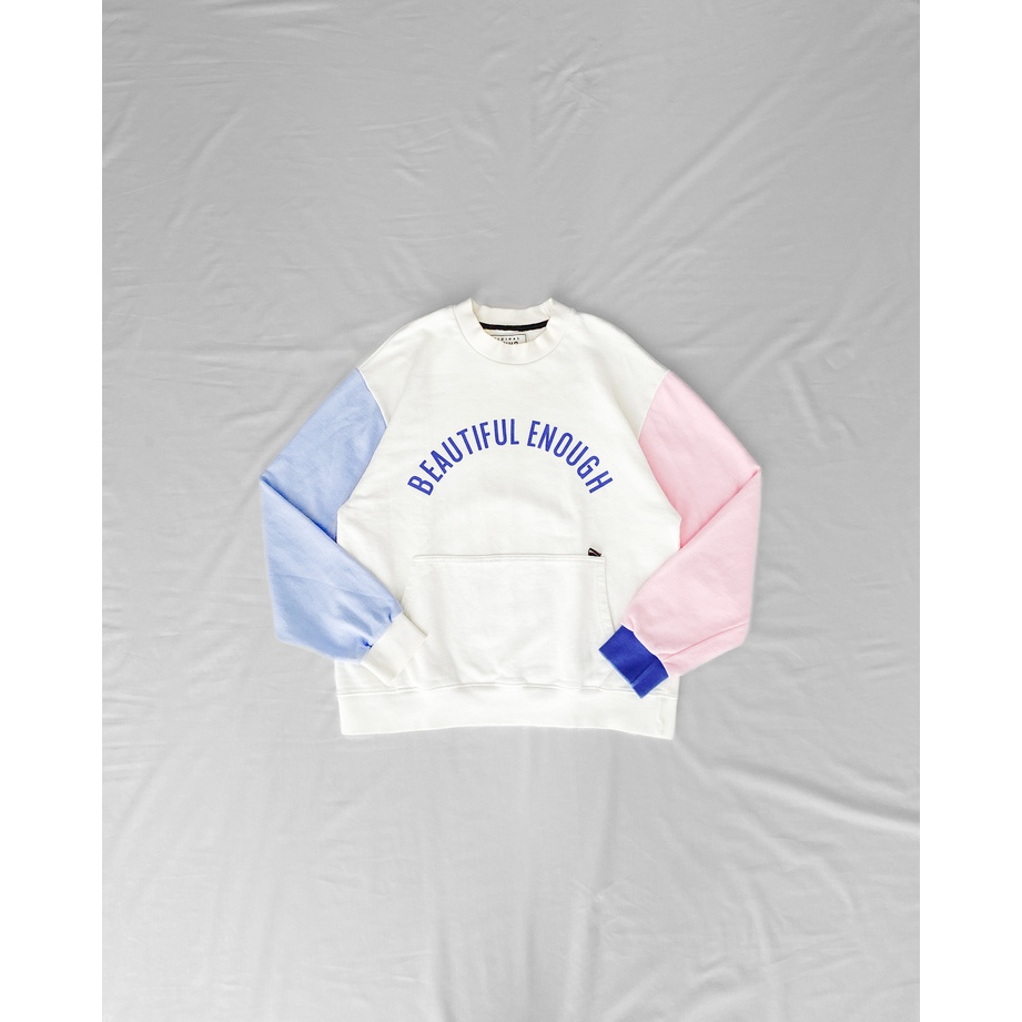 beautiful enough white crewneck blue pink