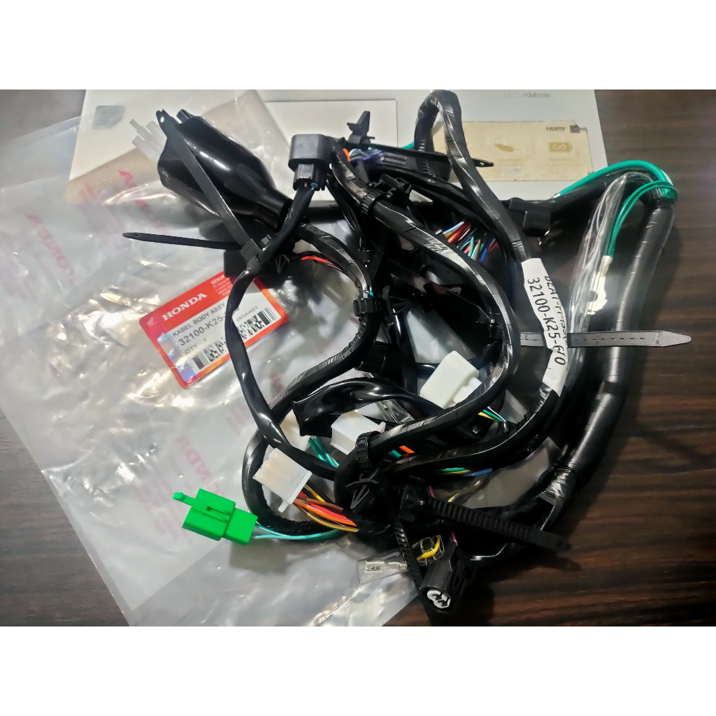 kabel body beat FI iss 2014 ( 32100-K25-610 )