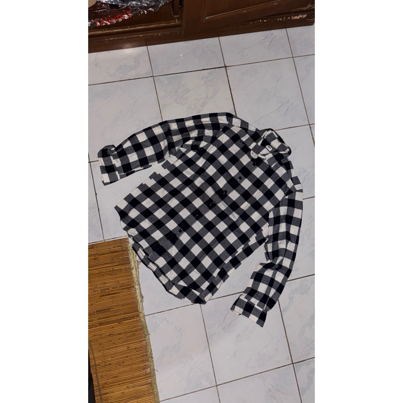 PRELOVED PRIBADI - kemeja Uniqlo