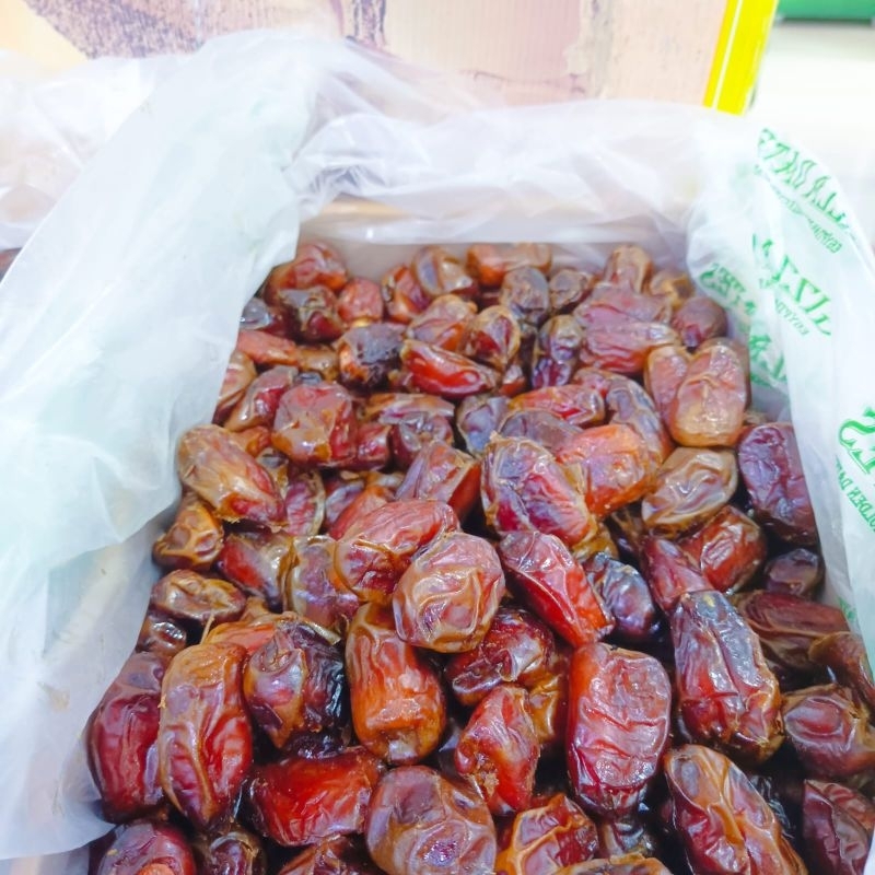 

Kurma Mesir Gizza Dates 10kg