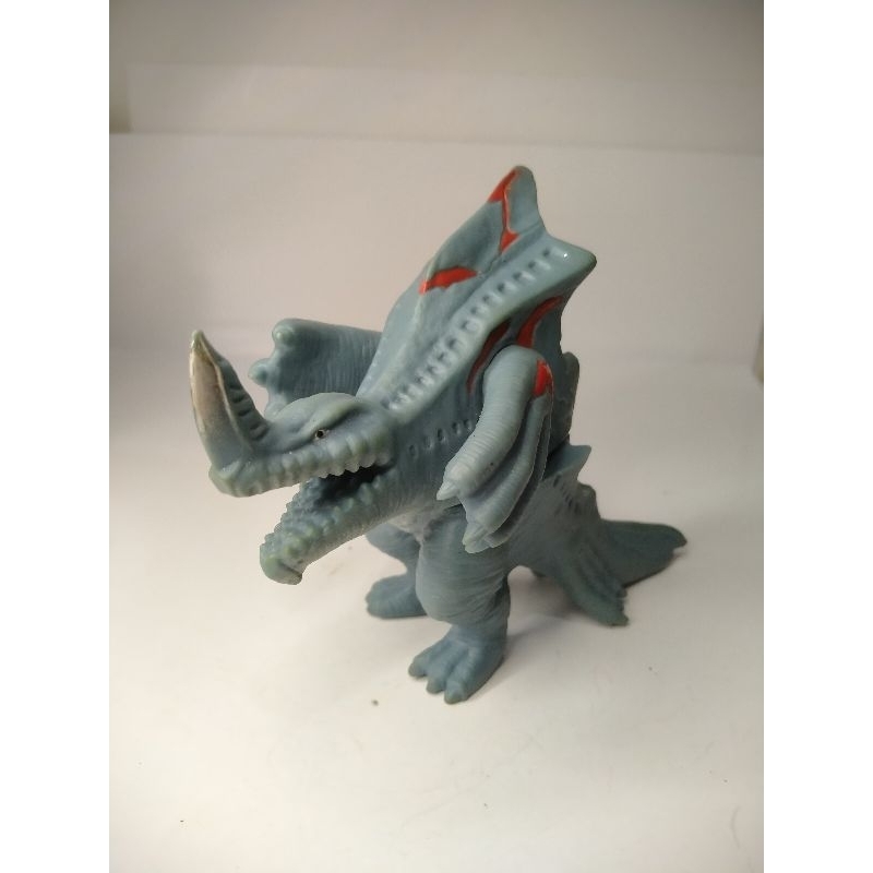 Bandai Ultraman Z Kaiju Ultra Monster 500 Series 122 Genegarg LOOSE