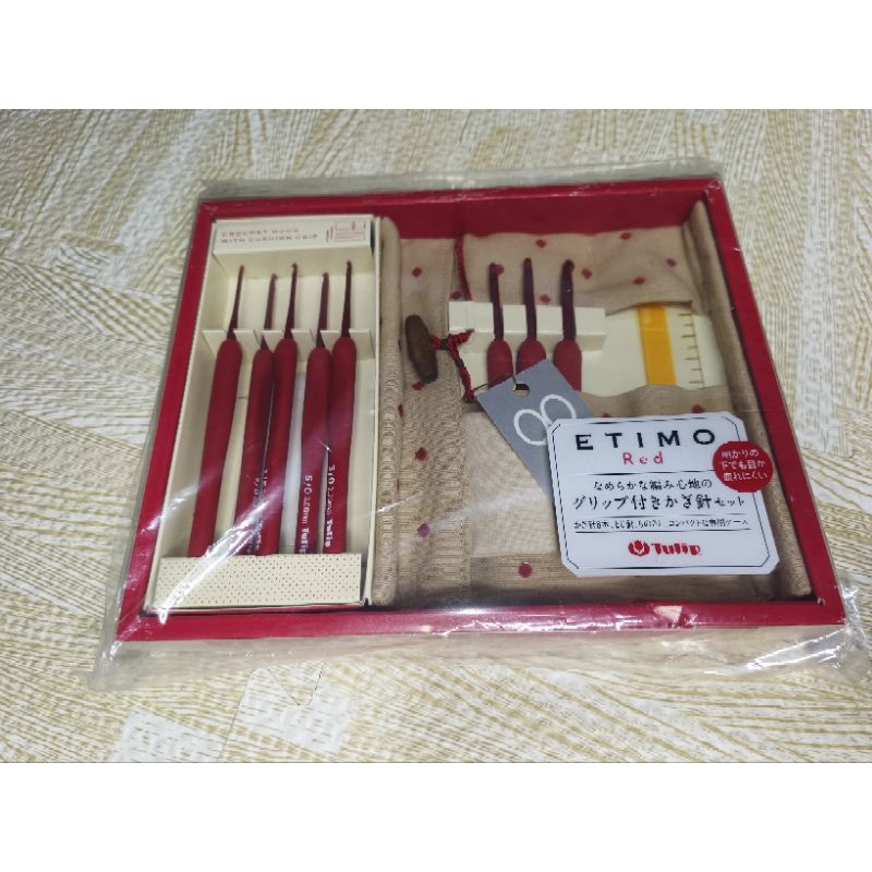 HAKPEN RAJUT / CROCHET HOOK TULIP ETIMO RED SET WITH CUSHION GRIPS
