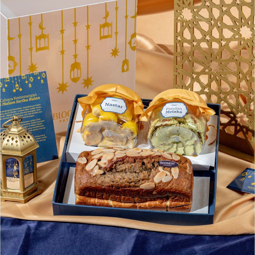 

Najma Hampers (Banana Cheese Bread + 2 Cookies) - Hampers Lebaran