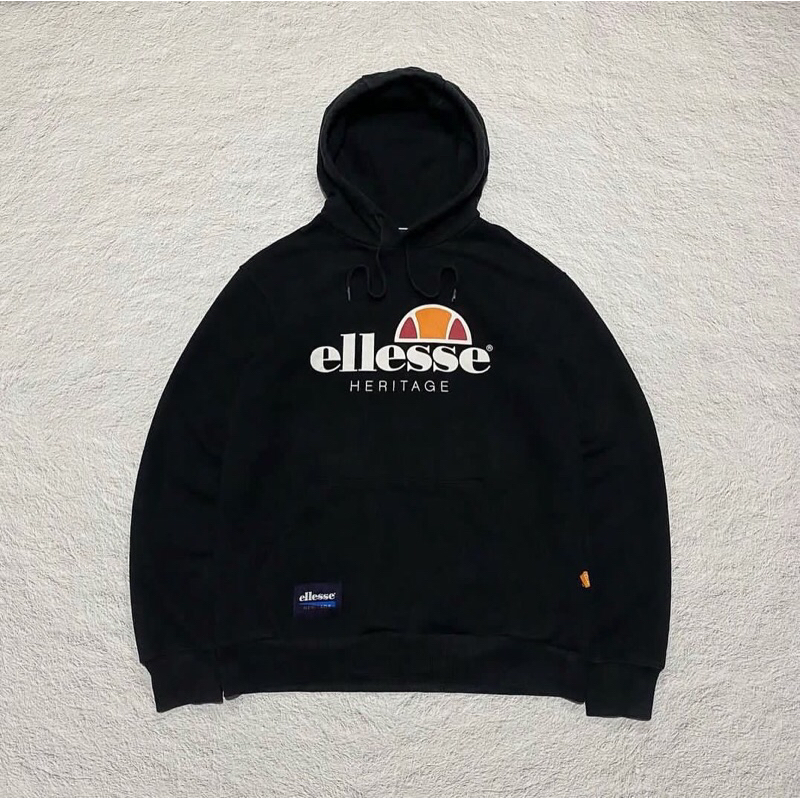 Hoddie ellese