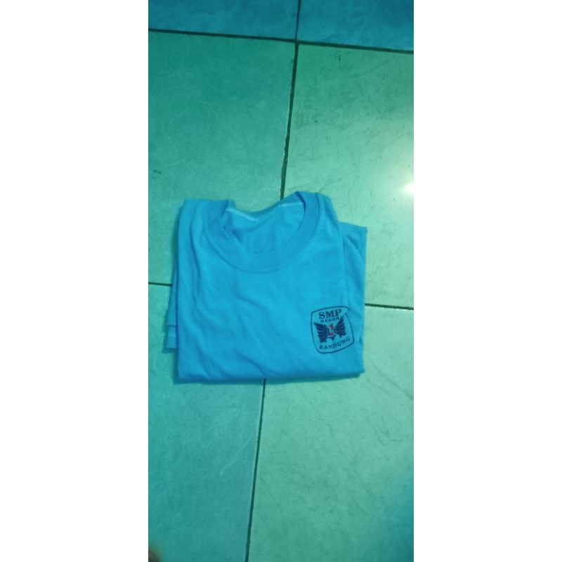seragam olahraga SMPN 1 bandung