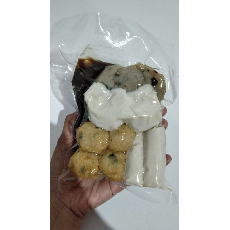 

Empek-empek palembang 1pack isi 10pcs (vakum)