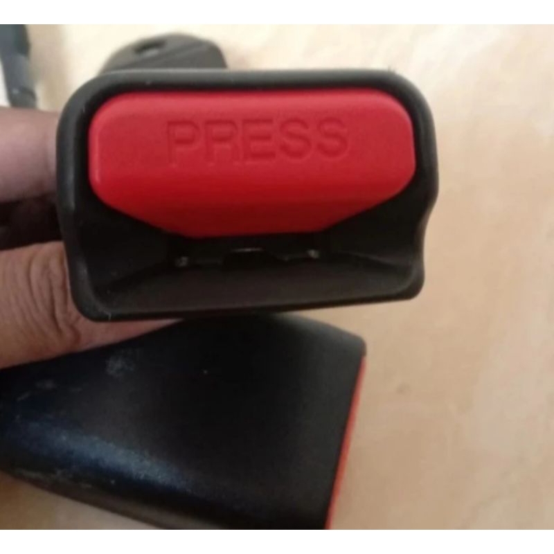 gagang sabuk safety belt lock kunci safety belt avanza xenia innova