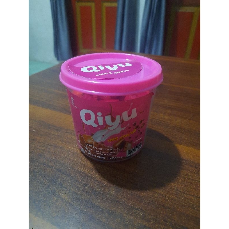 

coklat Qiyu Crispy Ball