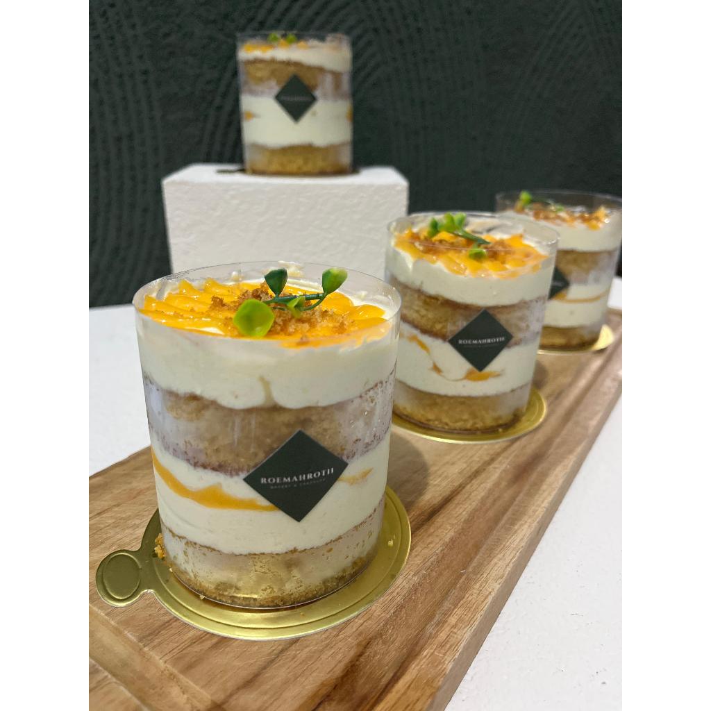 

Triple Layer Lemon Butter Cake