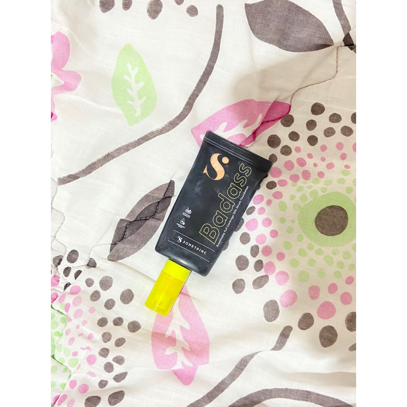 Preloved foundation Somethinc Badass