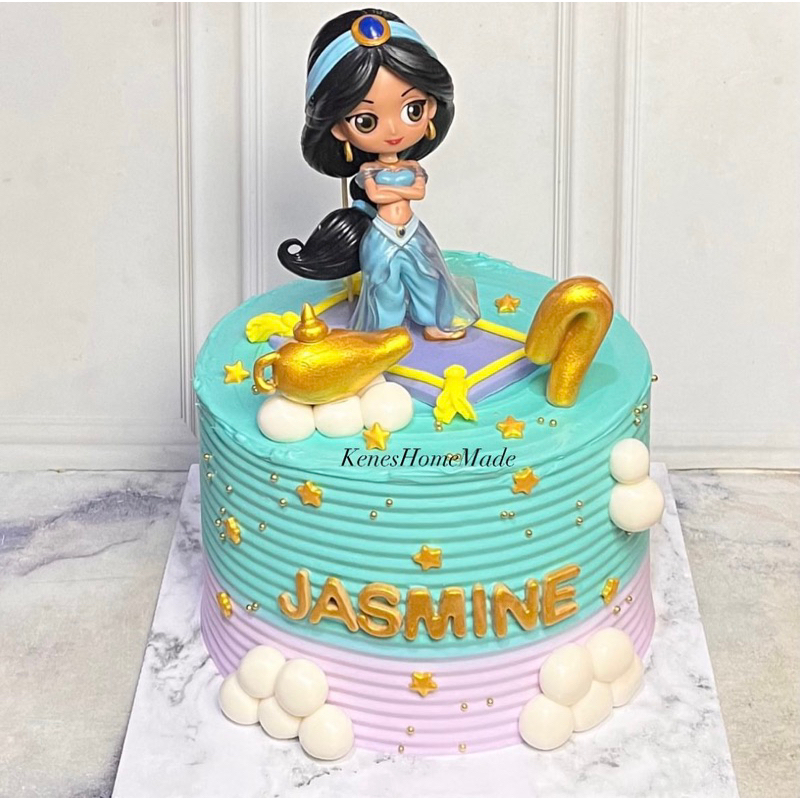 

Kue Ulang Tahun Jasmine / Cake Ultah Jasmine